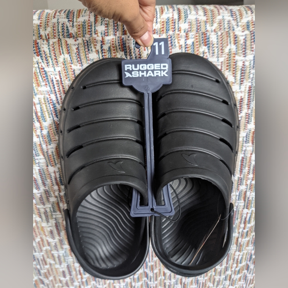 RUGGED SHARK Molded Clogs for Men